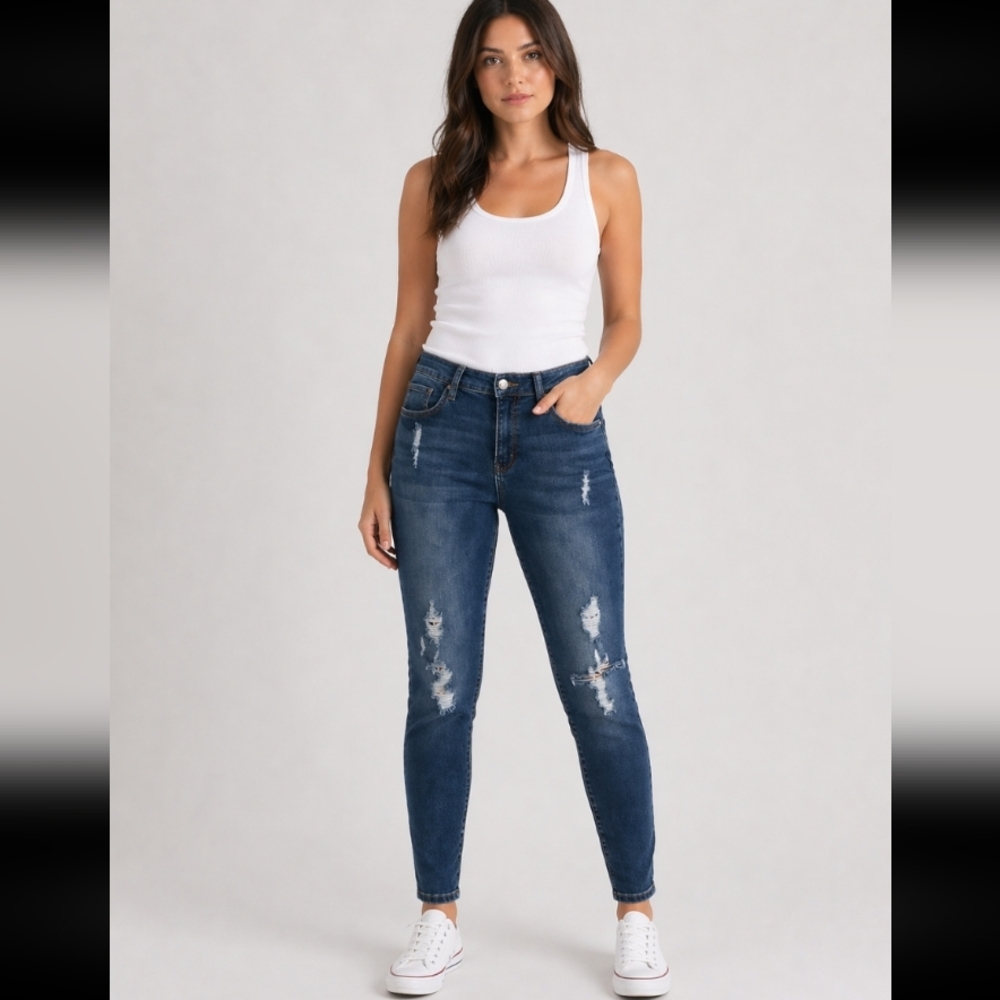 SO Distressed High Rise Skinny Stretchy 13